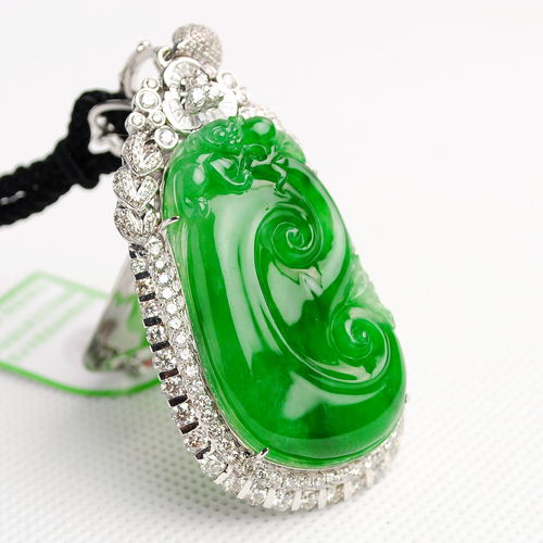 翡翠真假分不清？華德防偽教您科學(xué)鑒別真?zhèn)? class=